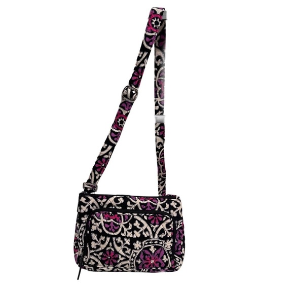 Vera Bradley Handbags - Vera Bradley Scroll Medallion Little Hipster Small Crossbody Bag EUC